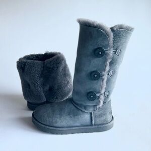 UGG Gray Suede Genuine Leather Sheepskin Lining High Knee Boots size 9